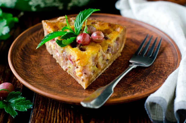 Bektaşi ve krem dolgu ile tart