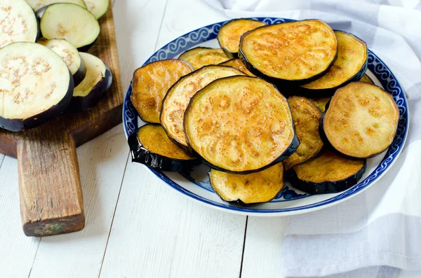 Fried eggplants in a soy sauce frosting — Stock Photo, Image