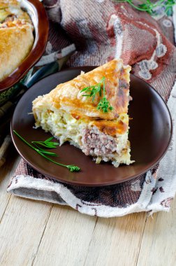 Et ve peynir ile pasta