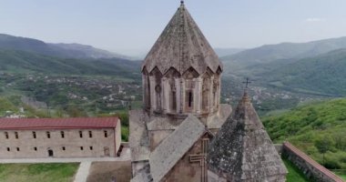 Çan kulesi manastırı Gandzasar 'ın hava manzarası. 426 172958 37