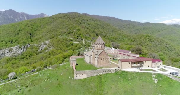 Klostergandzasar. Flyg ut. 426 135714 08 — Stockvideo