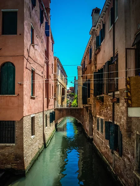 Дома в Венеции, Италия — стоковое фото