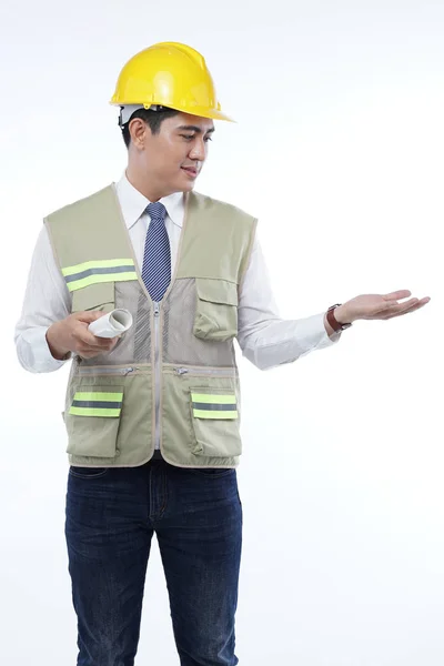 Portrait of attractive Southeast Asian engineer — Stock Photo, Image