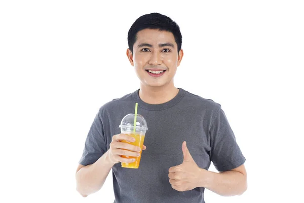 Sorriso Cara Feliz Homem Asiático Segurar Copo Plástico Suco Laranja — Fotografia de Stock