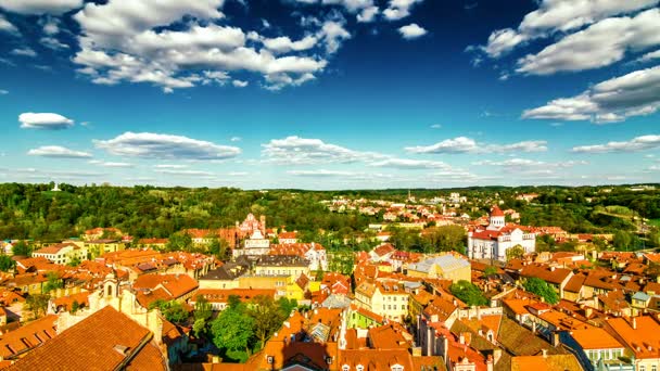 Vilnus città vecchia e nuvole vista dall'alto time lapse — Video Stock