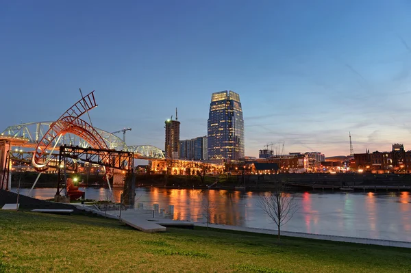 Stad van Nashville in de schemering — Stockfoto