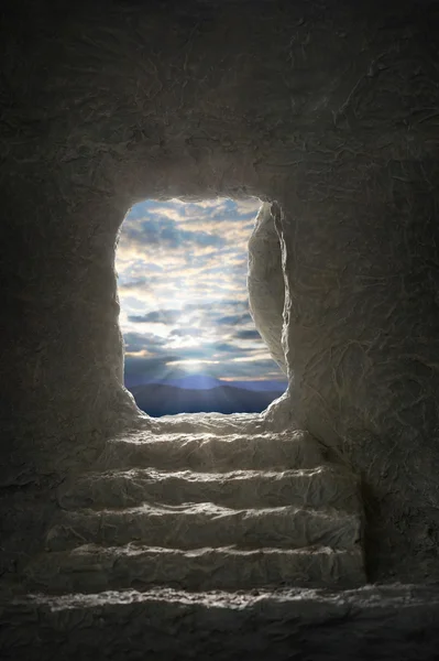 Open Tomb of Jesus Early in the Morning — Stock Photo, Image