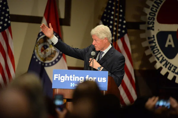 O ex-presidente Bill Clinton fala em Hillary Rally — Fotografia de Stock