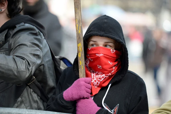 Zamaskowany Trump protestujących — Zdjęcie stockowe