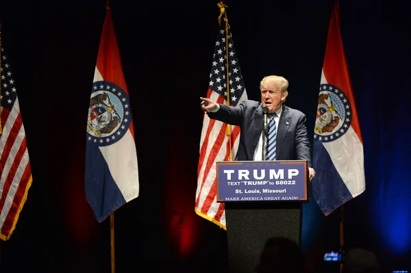 Donald Trump Campaigns in St. Louis — Stock Photo, Image