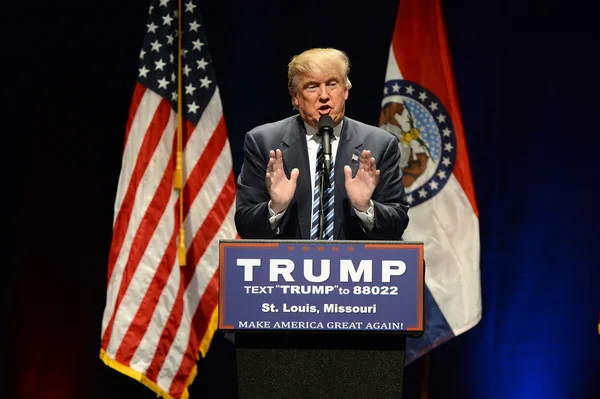 Donald Trump campagnes in St. Louis — Stockfoto