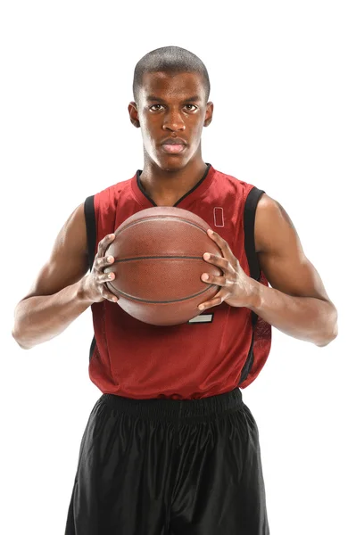 Jugador de baloncesto sosteniendo pelota — Foto de Stock