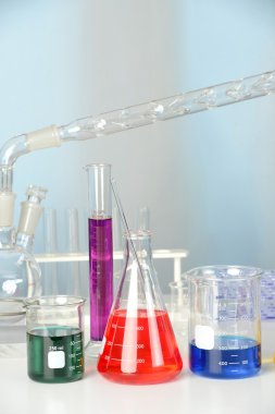 Tablo Laboratuar kapkacakları