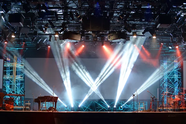 Luzes de palco de concerto — Fotografia de Stock