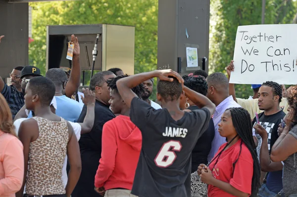 Demonstranten in Ferguson (Missouri) — Stockfoto