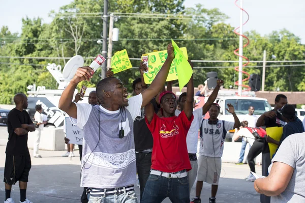 Ferguson demonstraties in de straten — Stockfoto