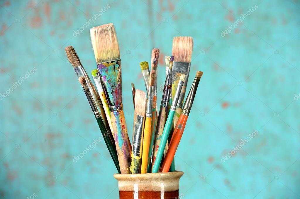 182,400+ Artist Paintbrush Stock Photos, Pictures & Royalty-Free Images -  iStock