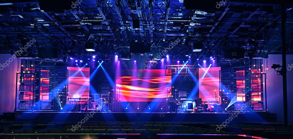 Podium verlichting met muziekinstrumenten — Stockfoto © ginosphotos1 ... Podium verlichting met muziekinstrumenten — Stockfoto © ginosphotos1 ...