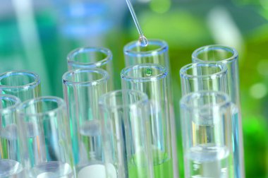 Züccaciye Mağazaları ile laboratuvar deneyi