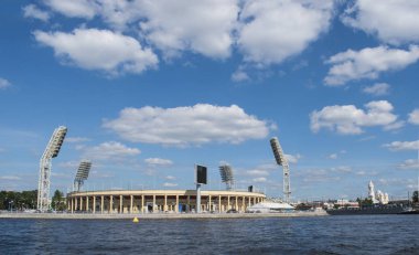 Saint-Petersburg, Rusya Federasyonu eski Petrovsky futbol stadyumu. Denizden görüntülemek