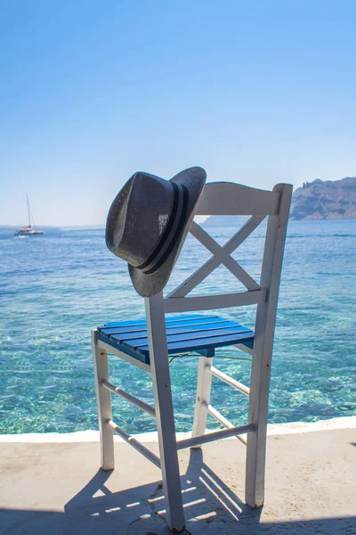 Traditional greek chear on the seaside. Santorini island — Stock Photo, Image