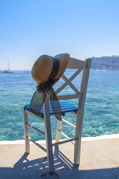 Traditional greek chear on the seaside. Santorini island — Stock Photo, Image