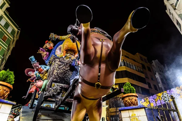 Валенсія, Іспанія - 19 березня 2019: Деталі красиві і традиційні Fallas, барвисті пам'ятники виготовляються спалили в ніч на Сан-Хосе. — стокове фото