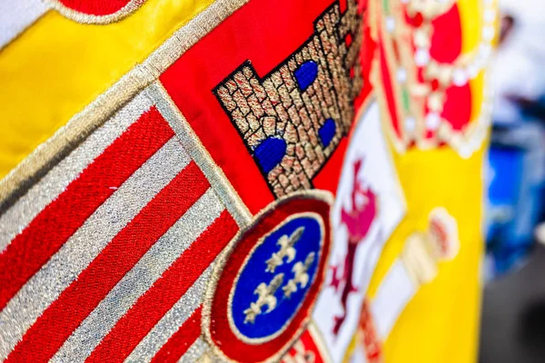 Close-up of the crown of the Spanish flag, macro of the royal de — Stock Photo, Image