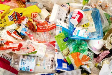 Plastik gıda konteynırları toplanırsa geri dönüştürülebilir.