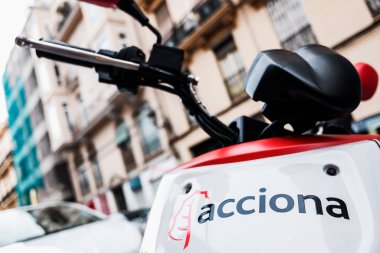 Valencia, İspanya - 26 Kasım 2019: Acciona, bir İspanyol şirketi 