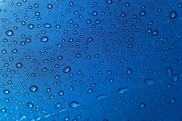 Close Gotas Chuva Naturais Refrescantes Sobre Tecido Guarda Chuva Colorido — Fotografia de Stock