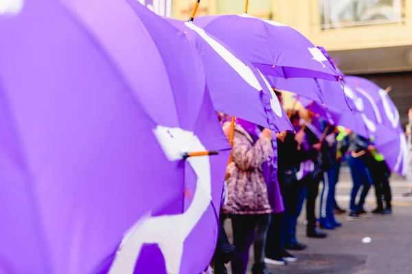 Valencia Spanje Maart 2020 Vrouwen Met Violette Paraplu Met Letters — Stockfoto