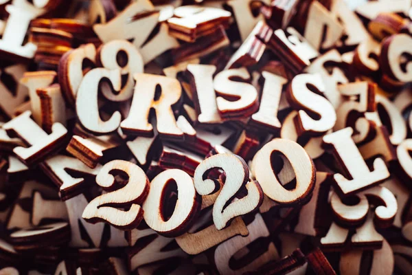 具有2020年经济危机概念的堆栈木信件 — 图库照片
