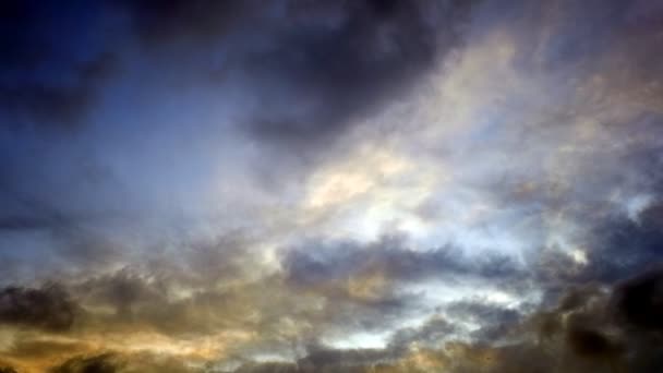 Ciel Avec Nuages Déplaçant Évoluant Rapidement Montage Dramatique Avec Des — Video