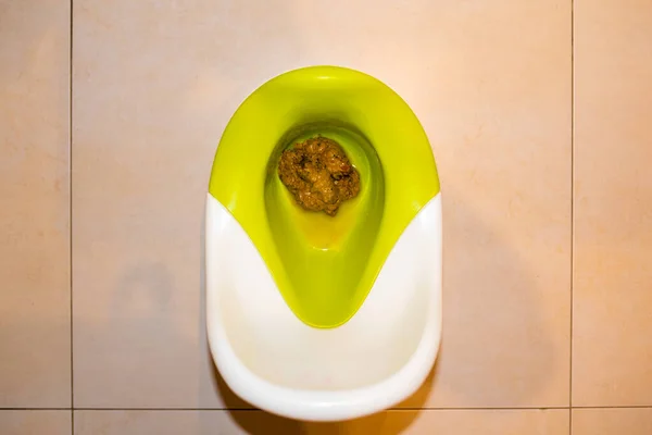 Picture Portable Plastic Baby Potty Baby Poop — Stock Photo, Image