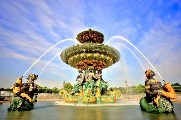 Fontanna na Place de la Concorde, Paryż, Francja — Zdjęcie stockowe