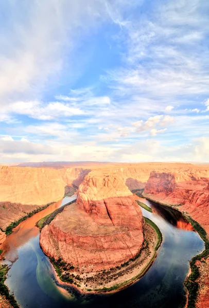 Hufeisenbiegung am Colorado-Fluss bei Sonnenaufgang, utah — Stockfoto