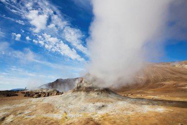 Fumarole alanında Namafjall jeotermal alanı, Hverir, İzlanda 
