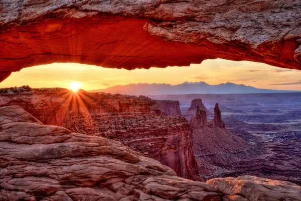 Mesa Arch at Sunrise, Canyonlands National Park, Utah — Stock Photo, Image