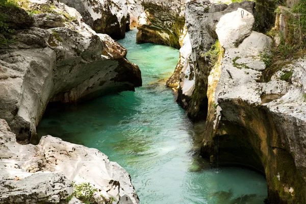 Visa Soca floden i nationalparken Triglav, Slovenien — Stockfoto