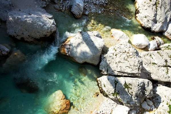 Pohled na řeku Soca v národním parku Triglav, Slovinsko — Stock fotografie