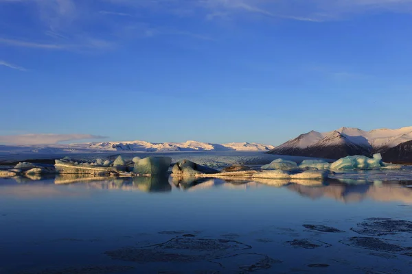 Buzdağları Jokulsarlon buzul Lagoon Skaftafell Np, İzlanda — Stok fotoğraf