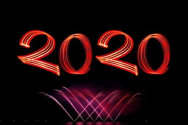 New Year's Eve 2020 met vuurwerk — Stockfoto