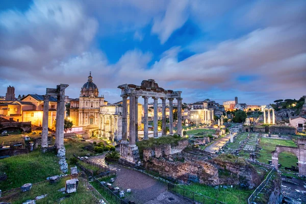 Illuminated Forum Romanum at Dusk, Rome — Stock Photo, Image