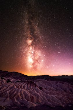 Uçan Meteor ile Samanyolu Ölüm Vadisi Ulusal Parkı, Kaliforniya, Usa
