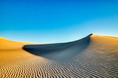 Mesquite Kumulları Ölüm Vadisi Ulusal Parkı Sunrise, California