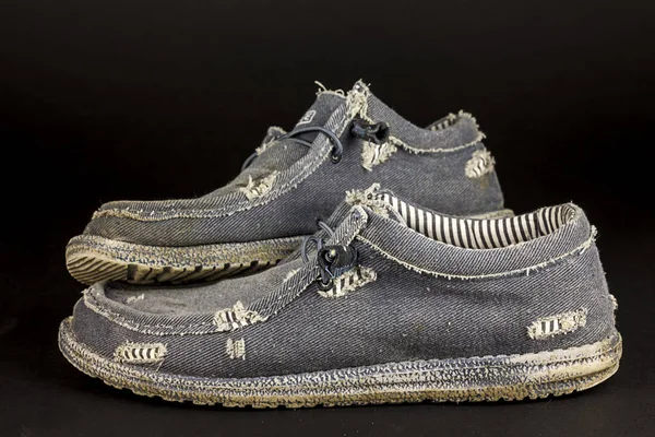 yıpranmış Ayakkabı