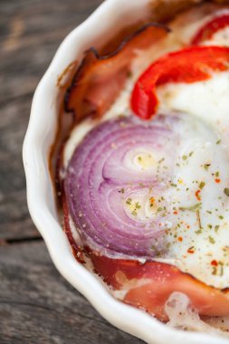 Fırında pişmiş yumurta