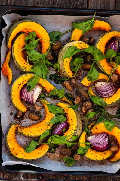 Fırında kabak mantar ile 