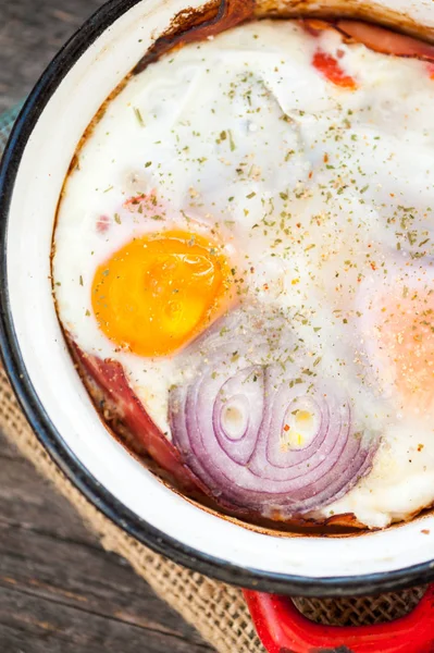 오븐에 구운된 계란 — 스톡 사진